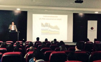 La visión desde el Sur fue expuesta por Fánder Falconí