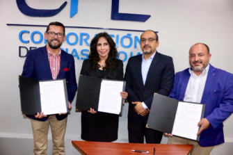 Firma de Carta de compromiso Tripartito